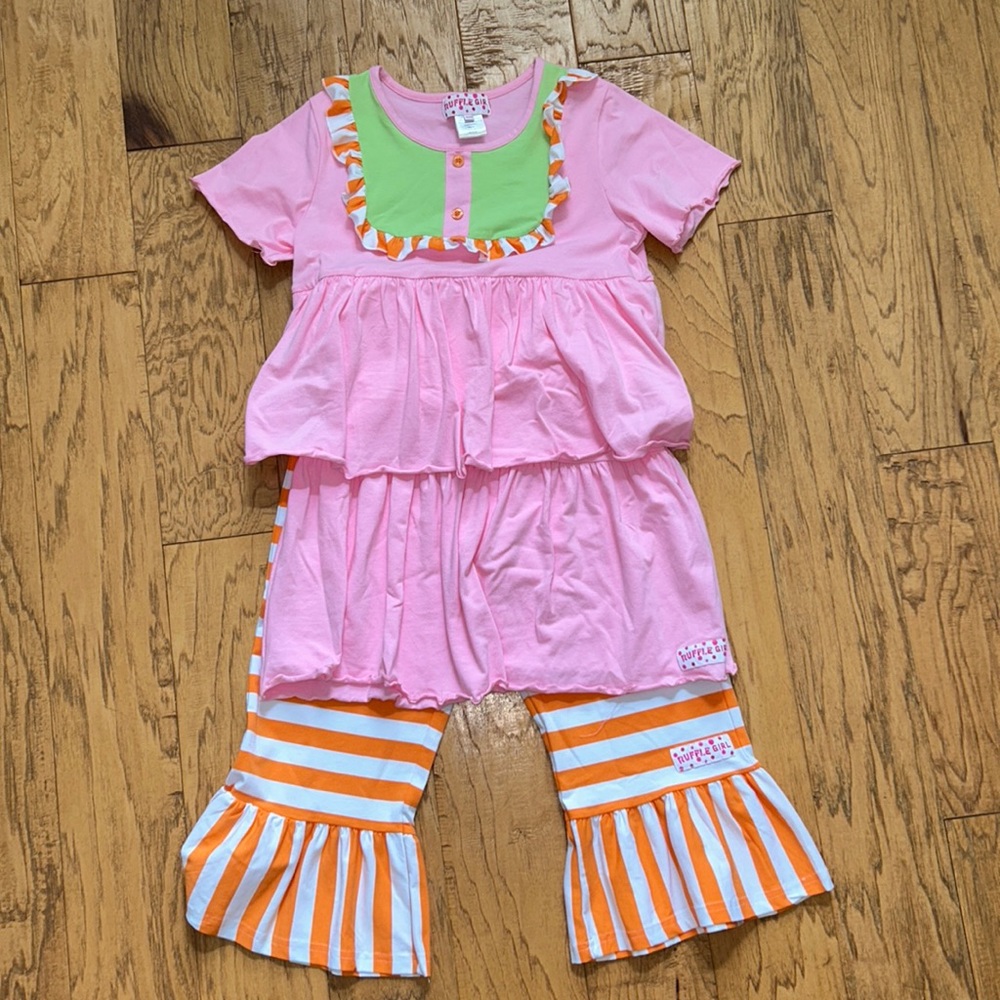 Ruffle Girl size 12/14 set. Pink with orange/white stripe capri length pant.